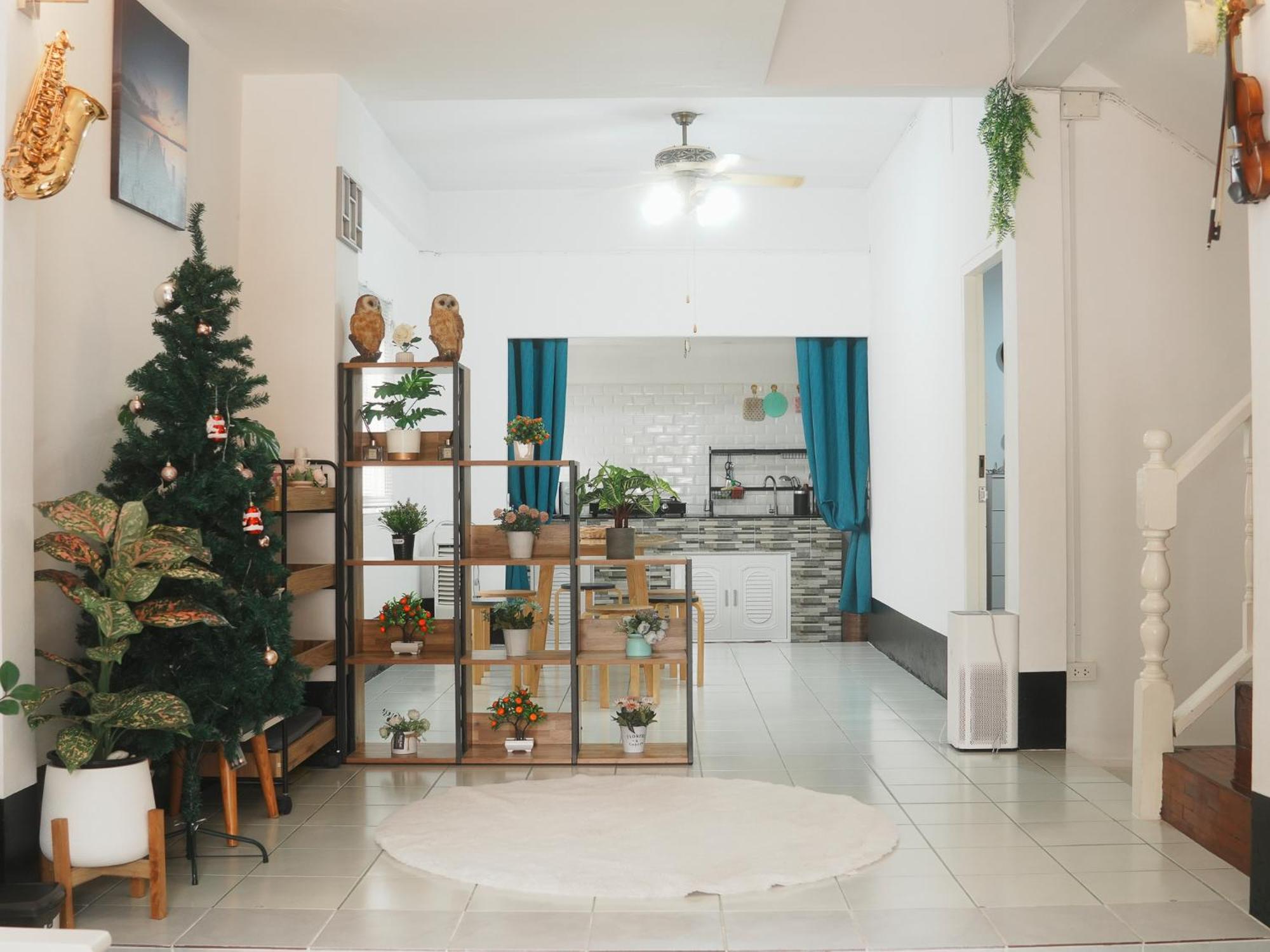 Boxsoon Nimman 2 # 4beds 3baths Villa Chiang Mai